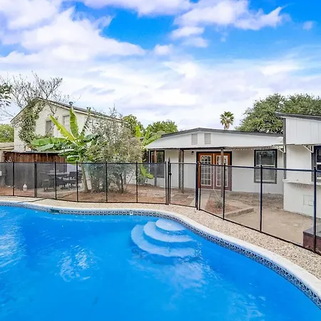 Lone Star Oasis Villa